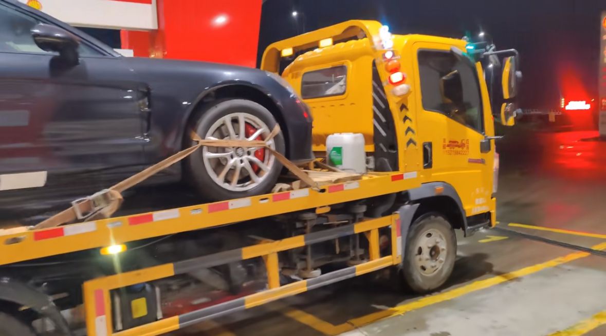 芜湖行车途中遇到突发状况该如何呼叫道路救援？